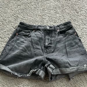 American Eagle Curve mom shorts size 6